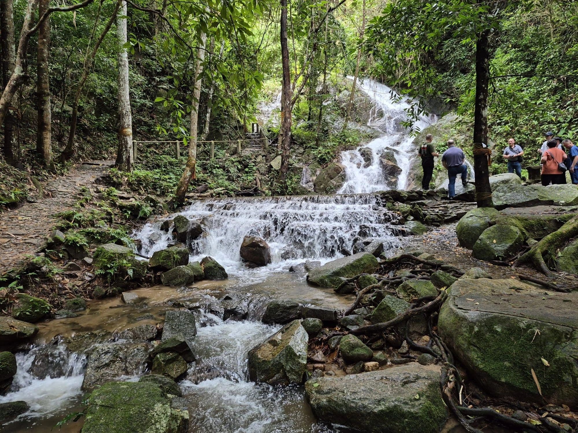 Mae Kampong Waterfall